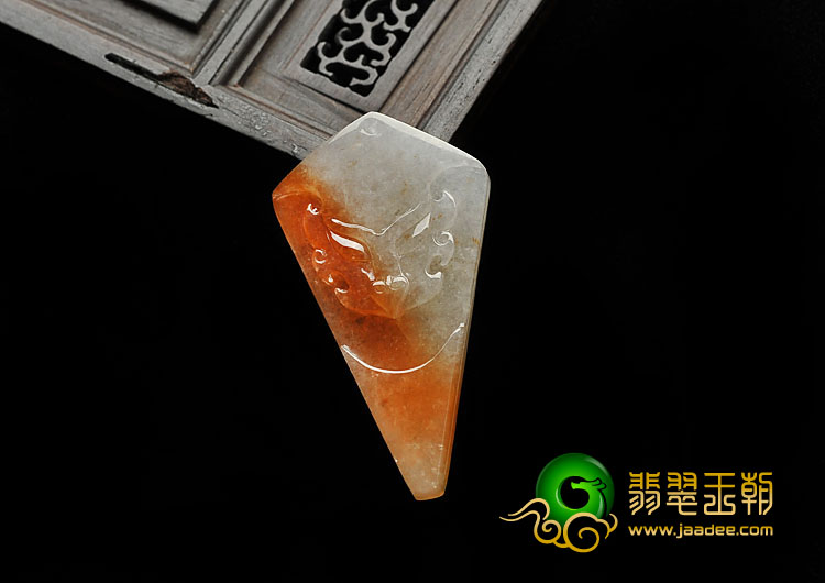 糯冰种红黄翡缅甸翡翠A货仿古龙头挂件