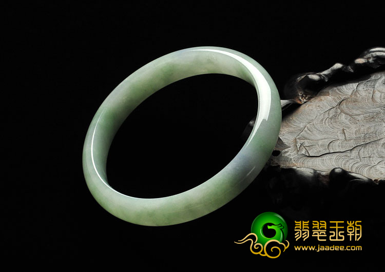 糯冰种豆色缅甸翡翠A货手镯（56.8mm）
