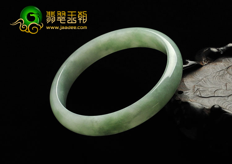 糯冰种豆色缅甸翡翠A货手镯（59mm）