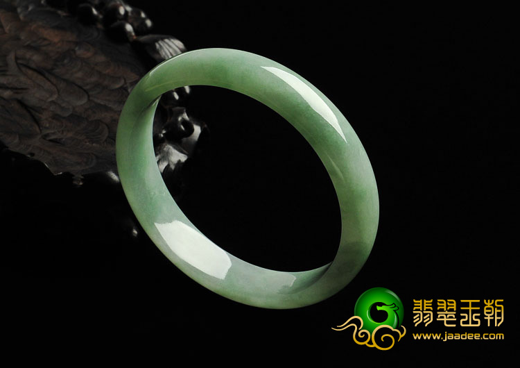 糯冰种豆色缅甸翡翠A货手镯（57.5mm）