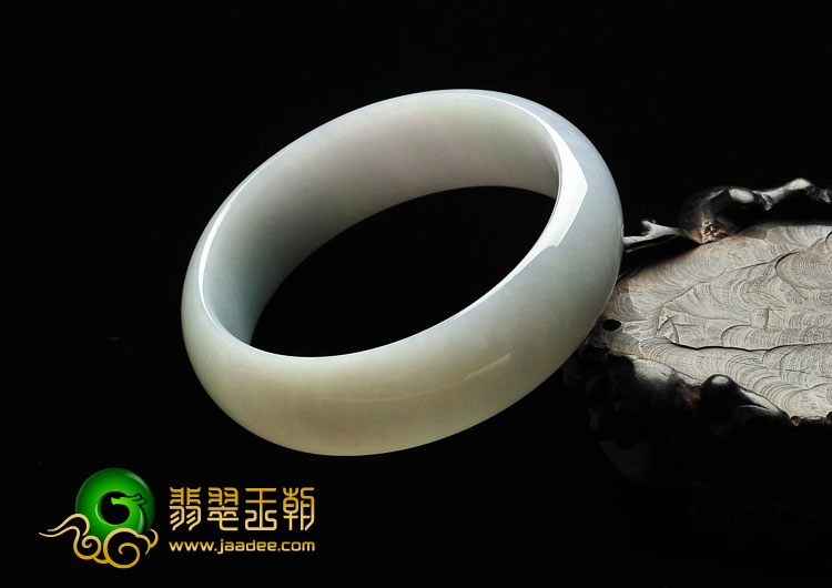 糯冰种淡春带彩缅甸翡翠A货手镯（56.3mm）