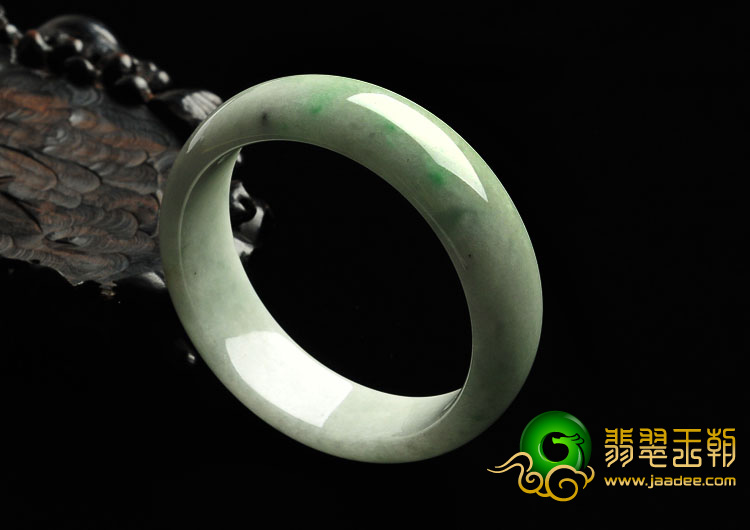 糯冰种白底青缅甸翡翠A货手镯（56.2mm）