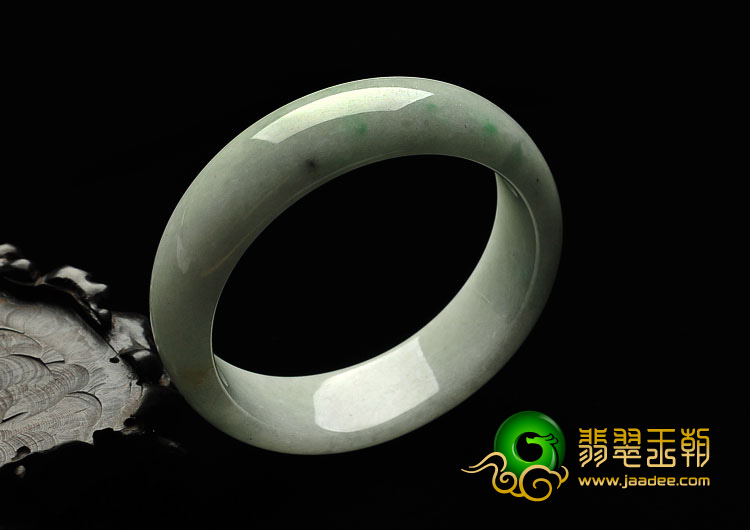 糯冰种白底青缅甸翡翠A货手镯（56.2mm）