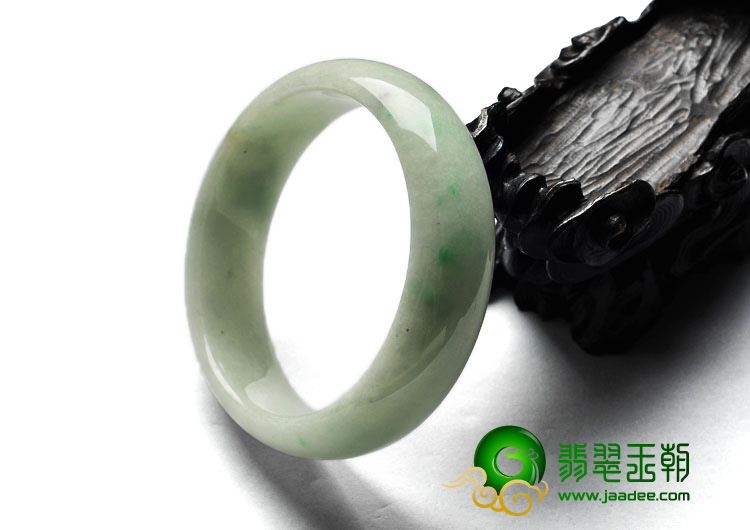 糯冰种白底青缅甸翡翠A货手镯（56.2mm）