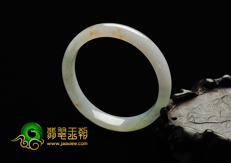 糯冰种飘黄花缅甸翡翠A货贵妃镯（55.4-47.5mm）