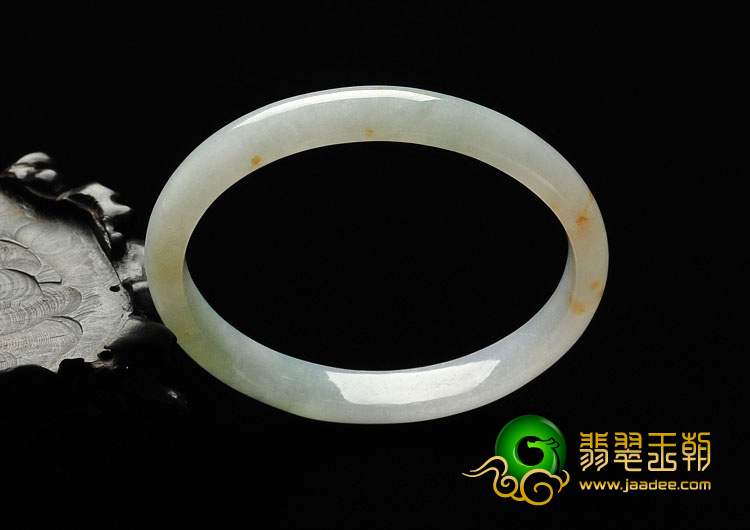 糯冰种飘黄花缅甸翡翠A货贵妃镯（55.4-47.5mm）