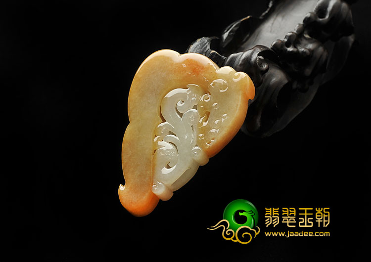 糯冰种黄翡缅甸翡翠A货仿古龙凤呈祥挂件