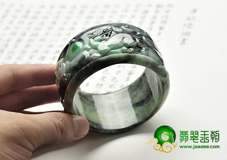 细糯种黑加绿缅甸翡翠A货福禄寿雕花镯（60mm）