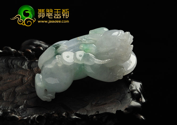 糯冰种淡紫罗兰飘花缅甸翡翠A货貔貅手玩件