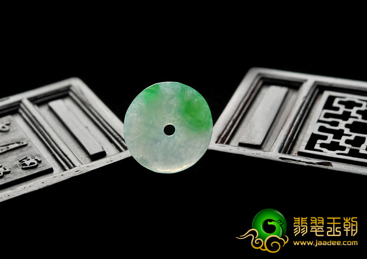 冰种翠色缅甸翡翠A货平安扣挂件
