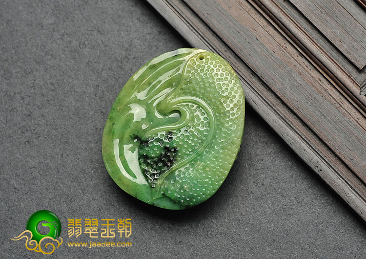 细糯种黄加绿缅甸翡翠A货今非昔比挂件