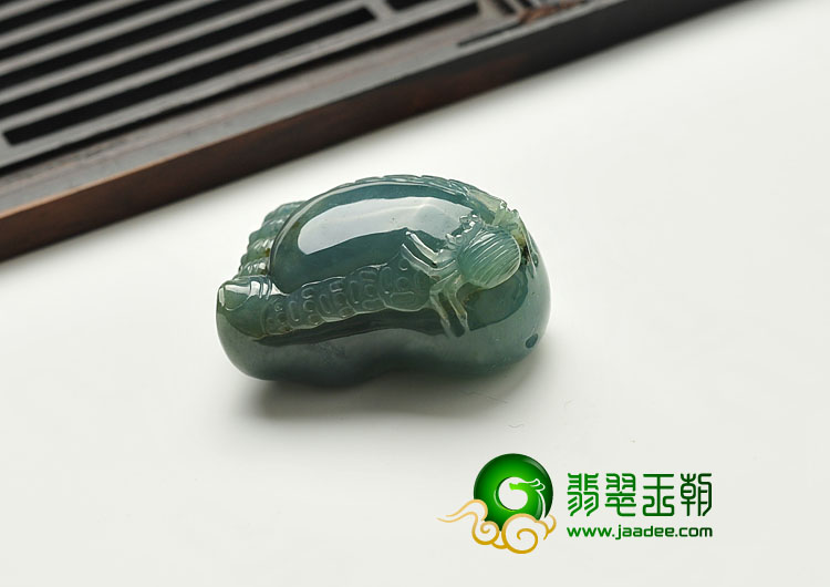 细糯种晴水缅甸翡翠A货知足常乐挂件