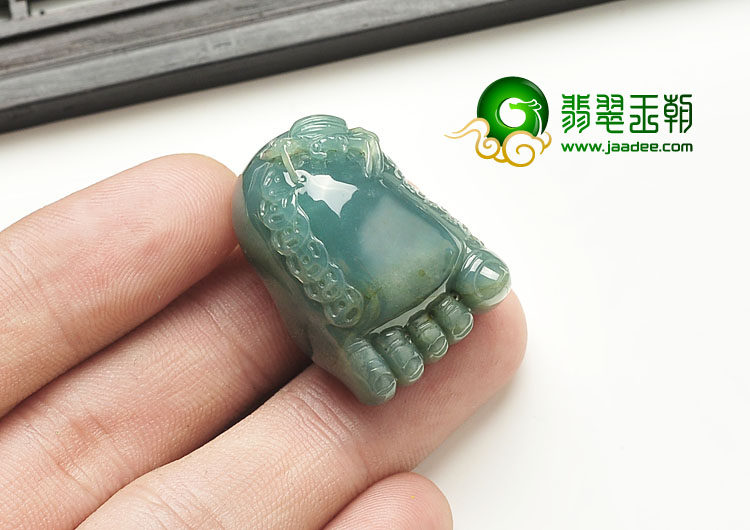 细糯种晴水缅甸翡翠A货知足常乐挂件