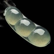 冰种晴水缅甸翡翠A货四季豆挂件