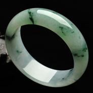 糯冰种飘花缅甸翡翠A货手镯（59.9mm）