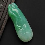 糯冰种豆色缅甸翡翠A货福瓜挂件
