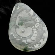 冰种飘花缅甸翡翠A货龙牌挂件