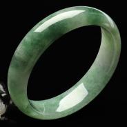糯冰种晴水缅甸翡翠A货手镯（55.8mm）