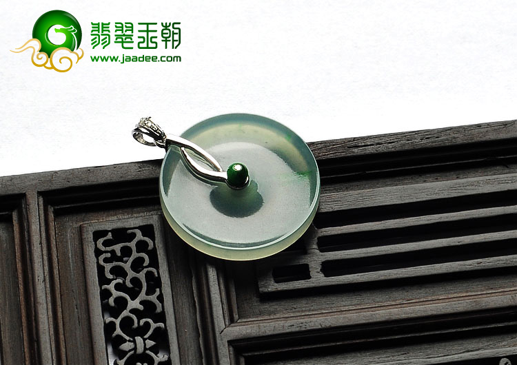 冰玻种晴水飘翠缅甸翡翠A货平安扣挂件
