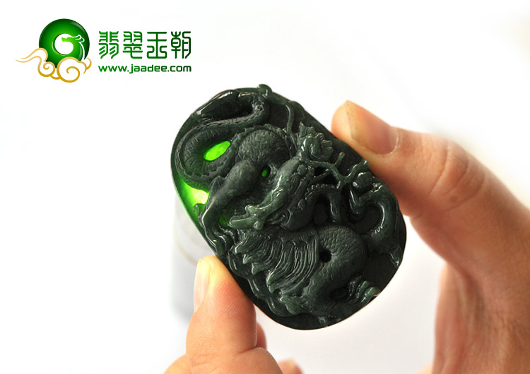 糯冰种墨翠缅甸翡翠A货龙牌挂件