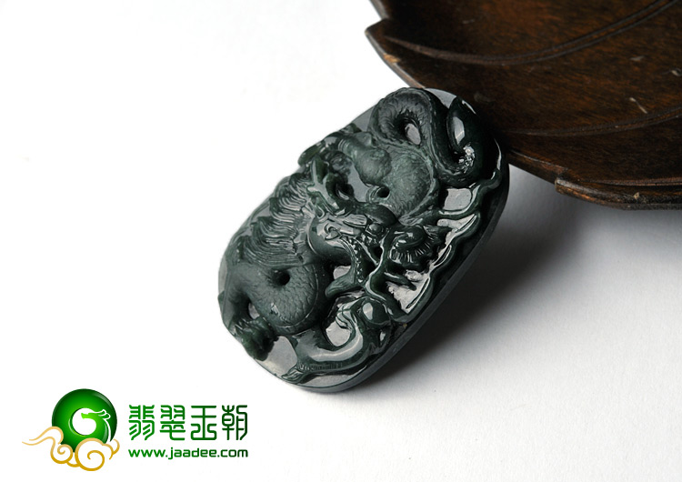 糯冰种墨翠缅甸翡翠A货龙牌挂件