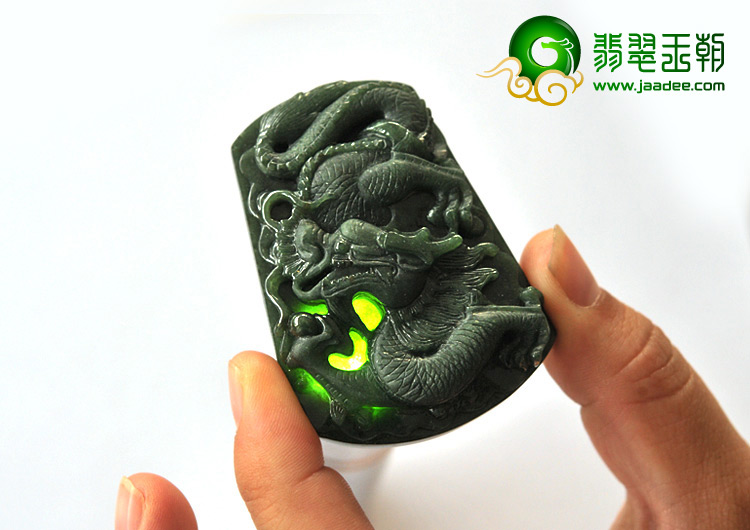 糯冰种墨翠缅甸翡翠A货龙牌挂件