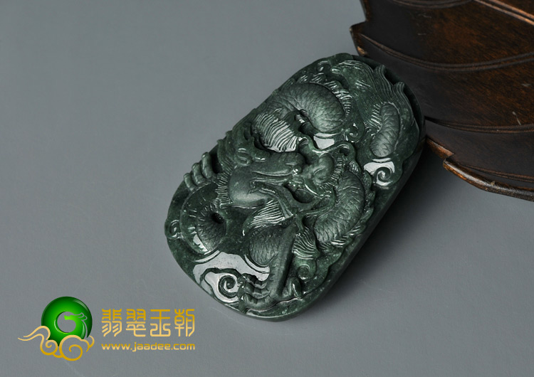 糯冰种墨翠缅甸翡翠A货龙牌挂件
