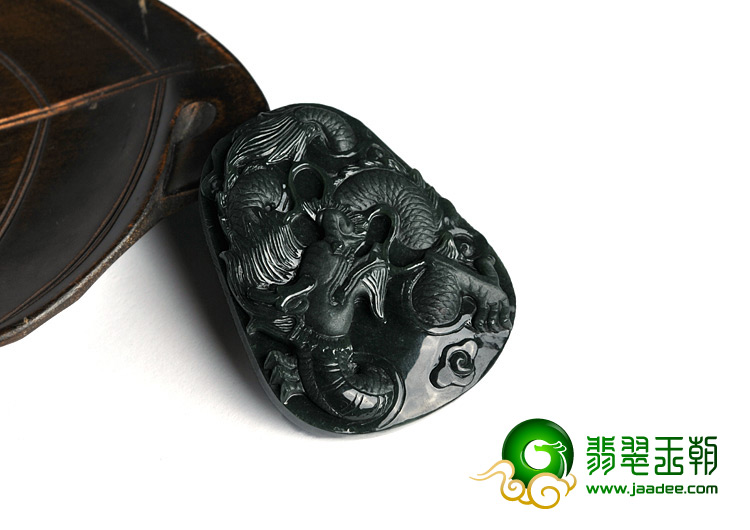 糯冰种墨翠缅甸翡翠A货龙牌挂件