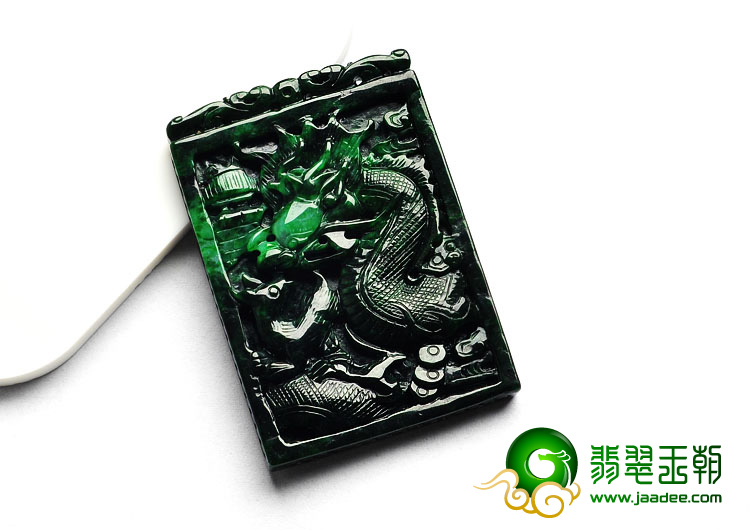 细糯种癣加绿缅甸翡翠A货龙牌挂件