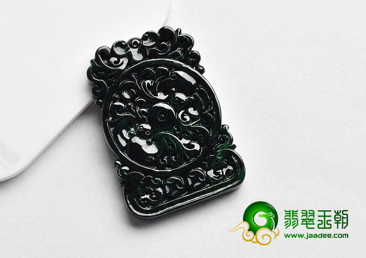 细糯种癣加绿缅甸翡翠A货福在眼前挂件