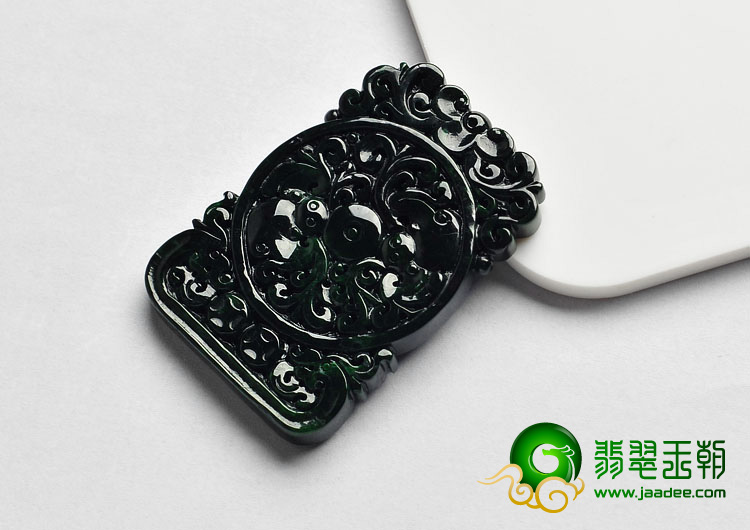 细糯种癣加绿缅甸翡翠A货福在眼前挂件