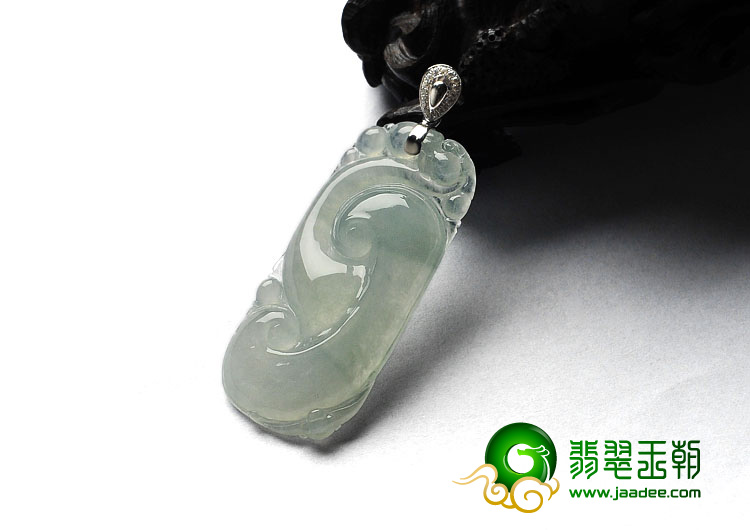 冰种晴水缅甸翡翠A货镶银扣如意寿挂件