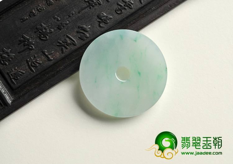 糯冰种飘翠缅甸翡翠A货平安扣挂件