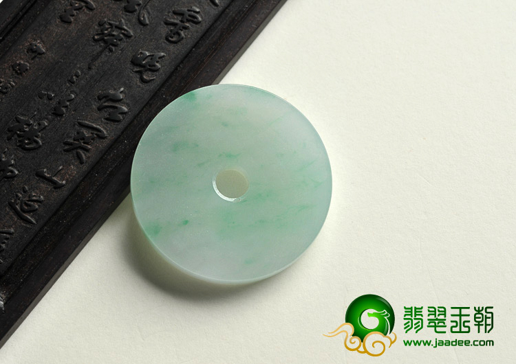 糯冰种飘翠缅甸翡翠A货平安扣挂件