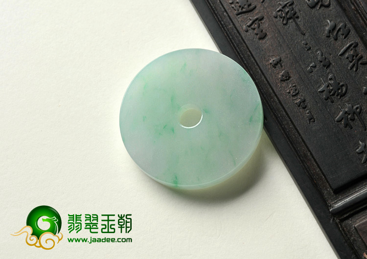 糯冰种飘翠缅甸翡翠A货平安扣挂件
