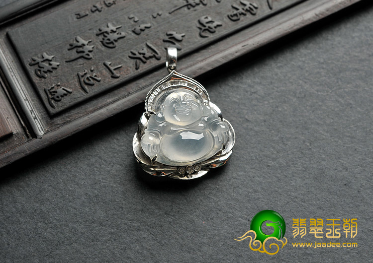 冰种缅甸翡翠A货镶白金玉佛胸坠