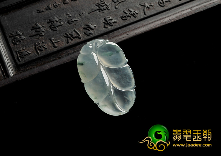 冰种飘花缅甸翡翠A货叶子挂件
