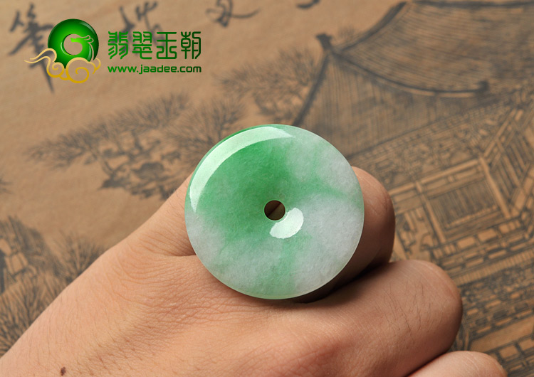 糯冰种飘翠缅甸翡翠A货平安扣挂件