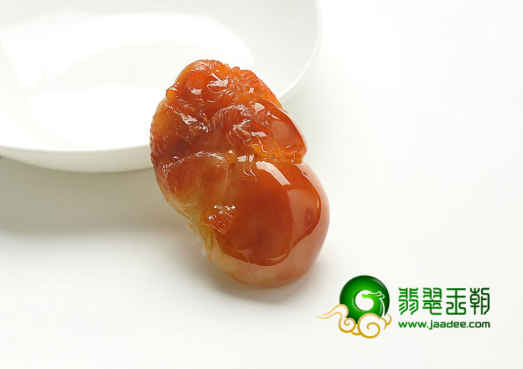 糯冰种红翡缅甸翡翠A货灵猴献寿挂件