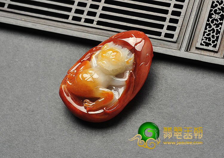 糯冰种红翡缅甸翡翠A货蝙蝠龙挂件