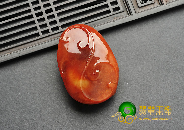 糯冰种红翡缅甸翡翠A货蝙蝠龙挂件