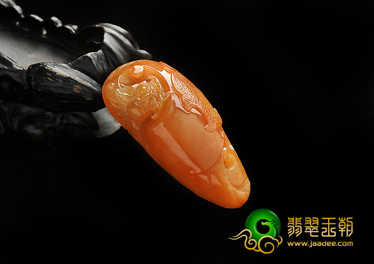 糯冰种红黄翡缅甸翡翠A货仿古龙挂件