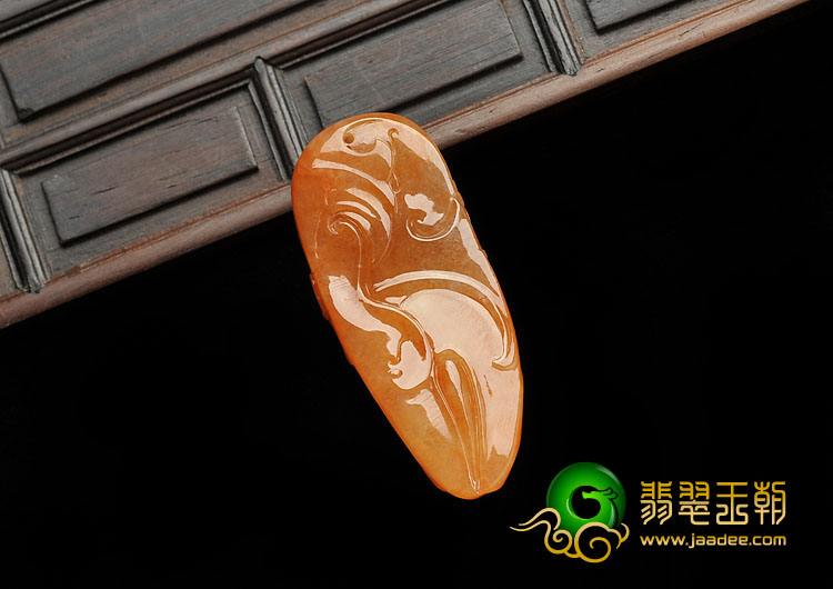 糯冰种红黄翡缅甸翡翠A货仿古龙挂件