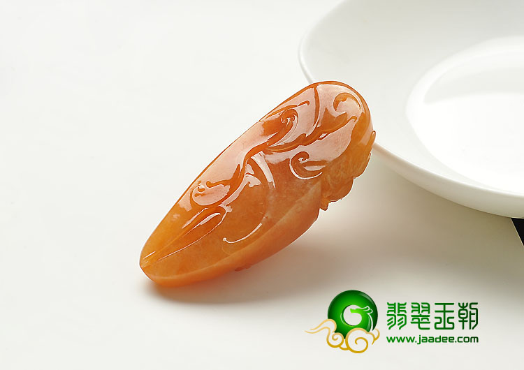 糯冰种红黄翡缅甸翡翠A货仿古龙挂件