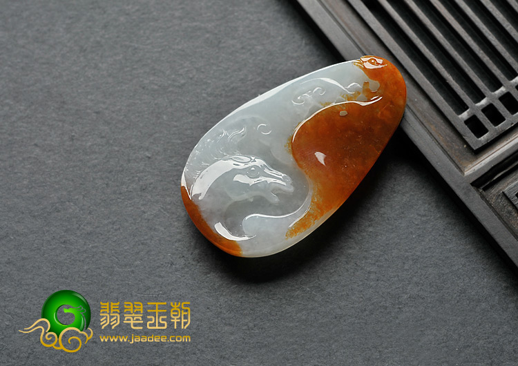 糯冰种红翡缅甸翡翠A货龙马精神挂件