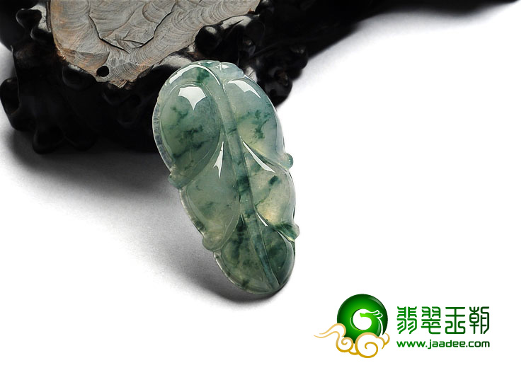 冰种飘花缅甸翡翠A货叶子挂件
