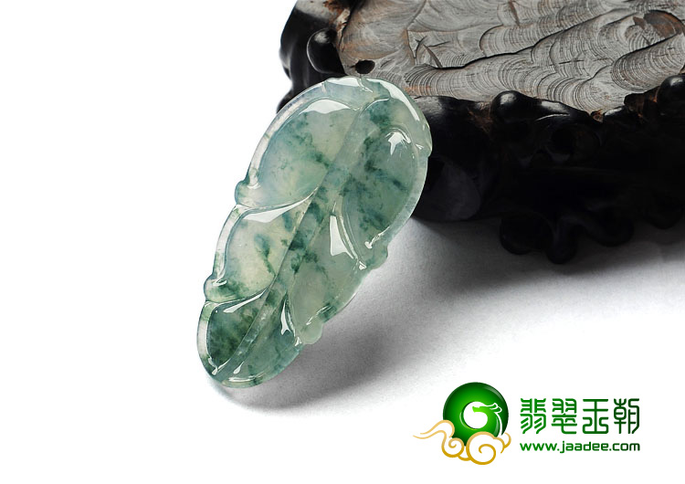 冰种飘花缅甸翡翠A货叶子挂件