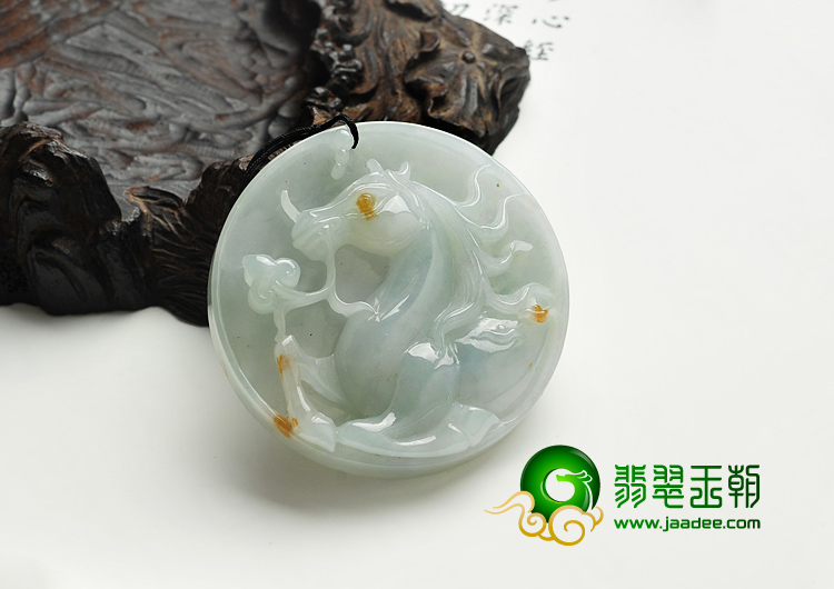 冰种淡晴水缅甸翡翠A货奔马挂件