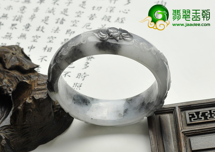 糯冰种灰白色缅甸翡翠A货五福临门手镯（55.5mm）