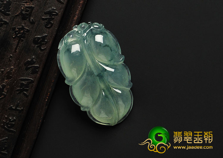 冰种飘花缅甸翡翠A货叶子挂件